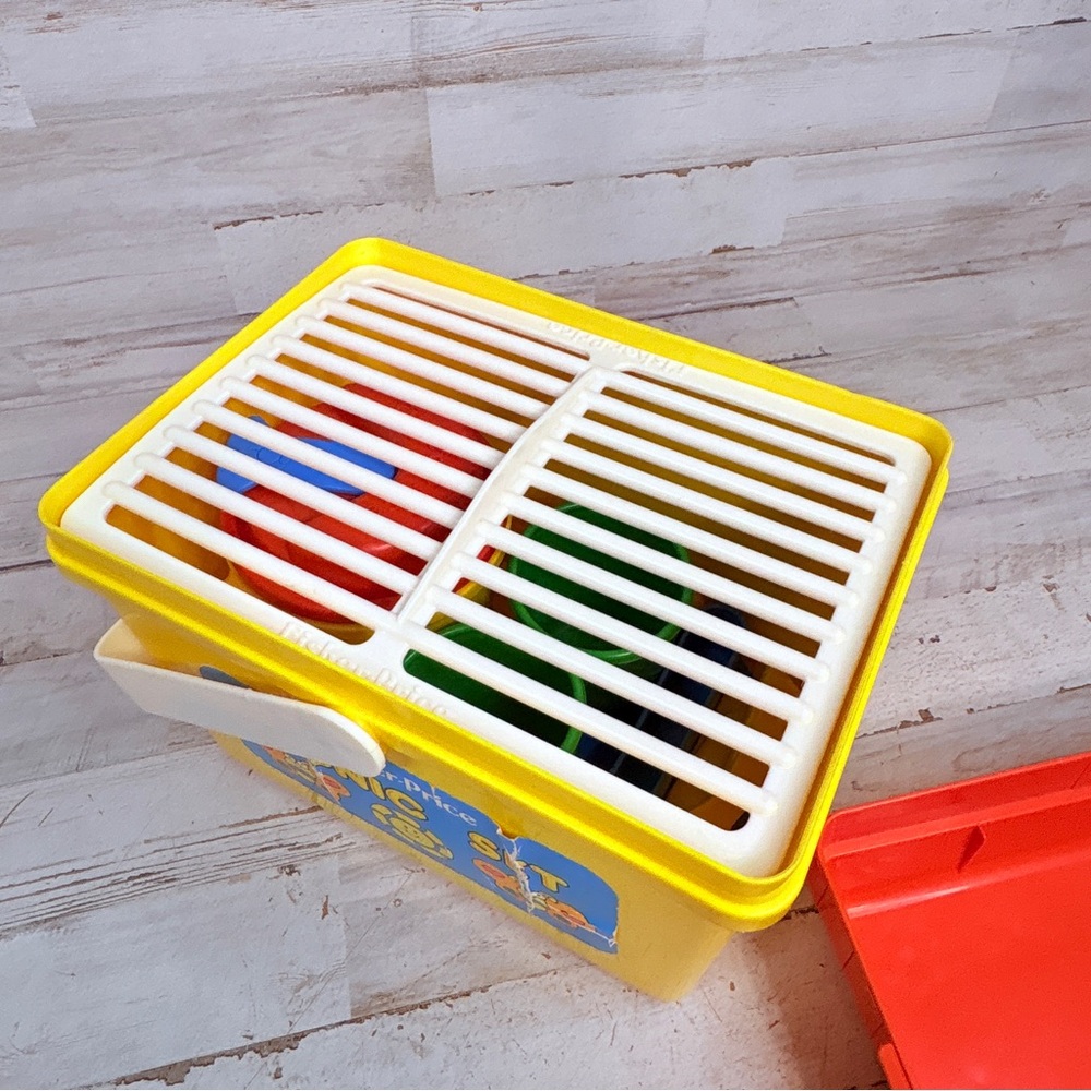 1985 Fisher Price Play Food & Mattel Picnic Basket Set | Cups, Plates, Utensils - Picture 8 of 15
